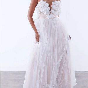 White floral tulle dress for Engagement photos